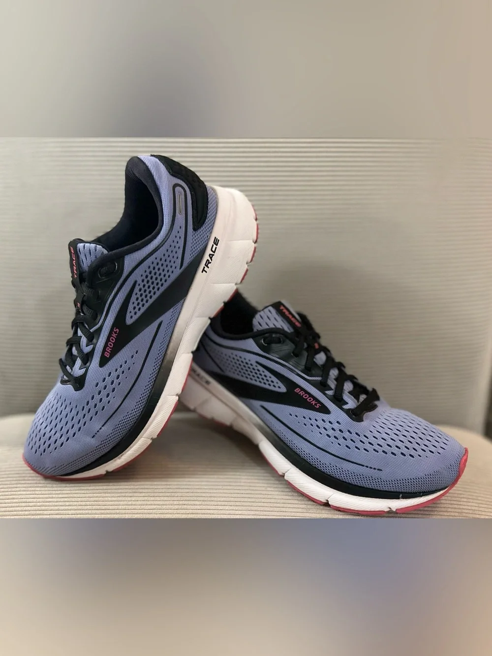 Brooks Women's Trace 2 Running Shoes -Purple Impression/Black/ Pink - size 7.5